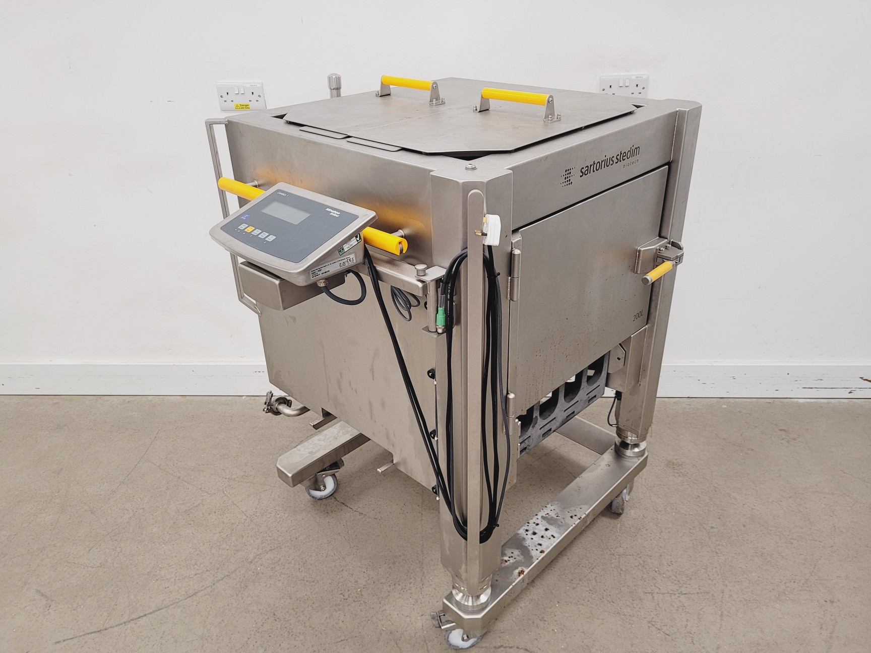 Image of Sartorius Stedim Biotech Palletank For Mixing 200L FXC301942