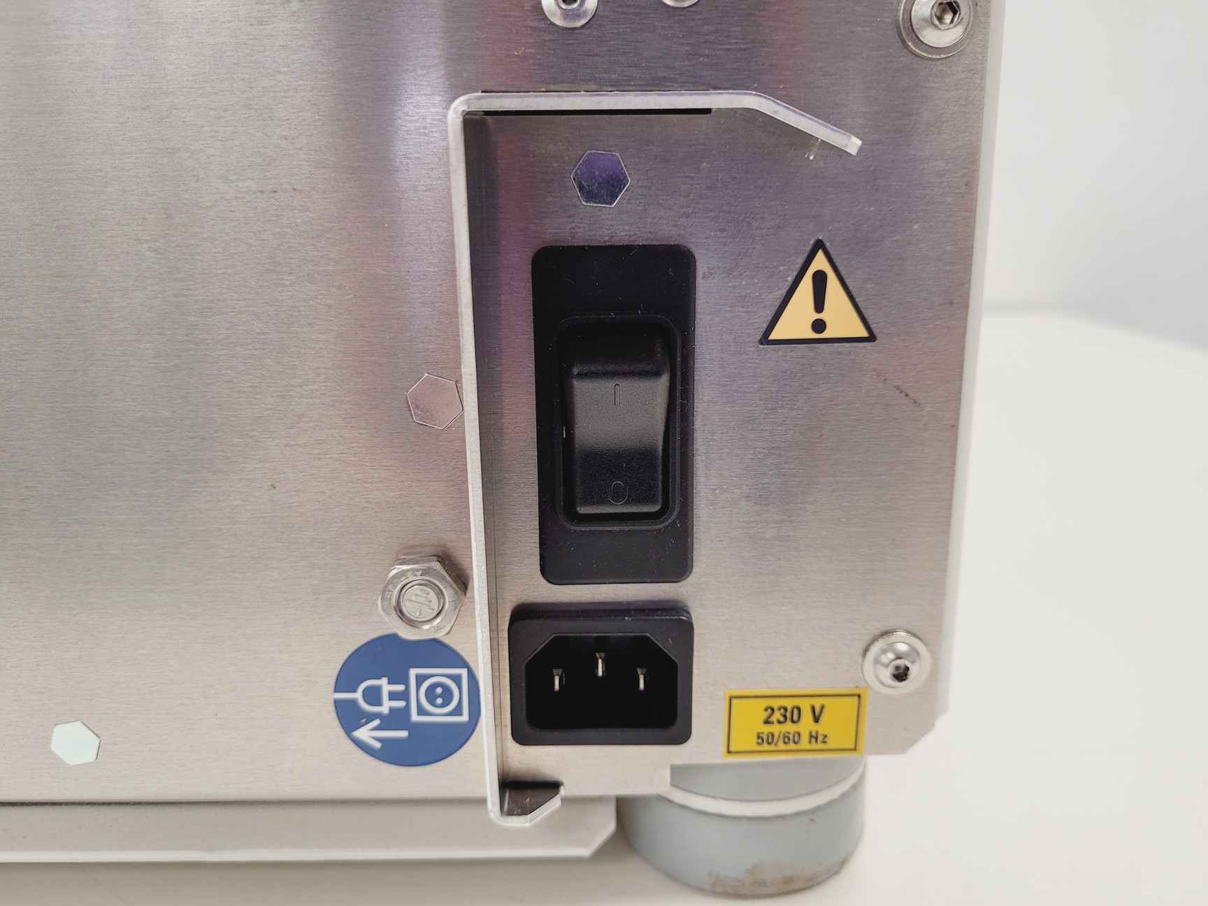 Image of Fisher Scientific GT2R Refrigerated Centrifuge (2021) w/  ﻿TX-400 Rotor 4 Lab