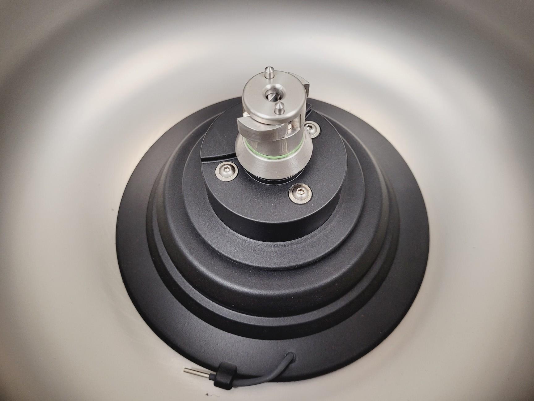 Image of Fisher Scientific GT2R Refrigerated Centrifuge (2021) w/  ﻿TX-400 Rotor 4 Lab