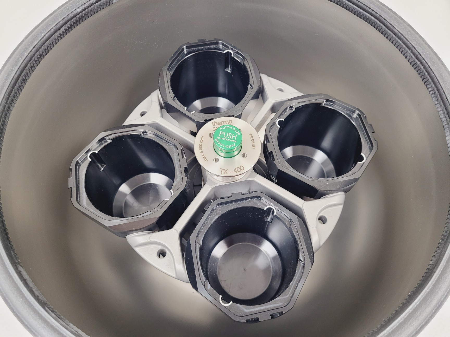 Image of Fisher Scientific GT2R Refrigerated Centrifuge (2021) w/  ﻿TX-400 Rotor 4 Lab