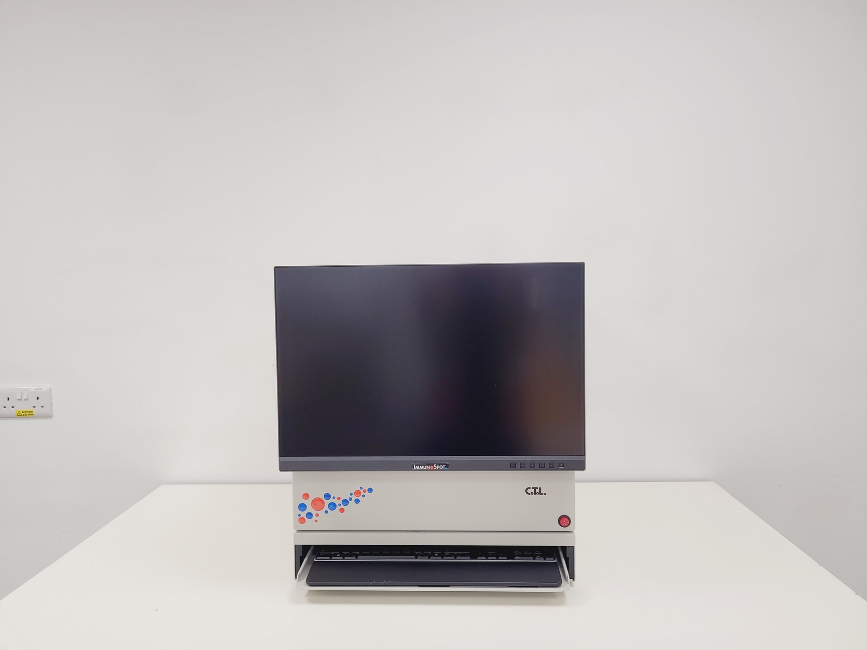 Image of CTL Immunospot S6 Ultra V Analyzer With Software & Extras Lab