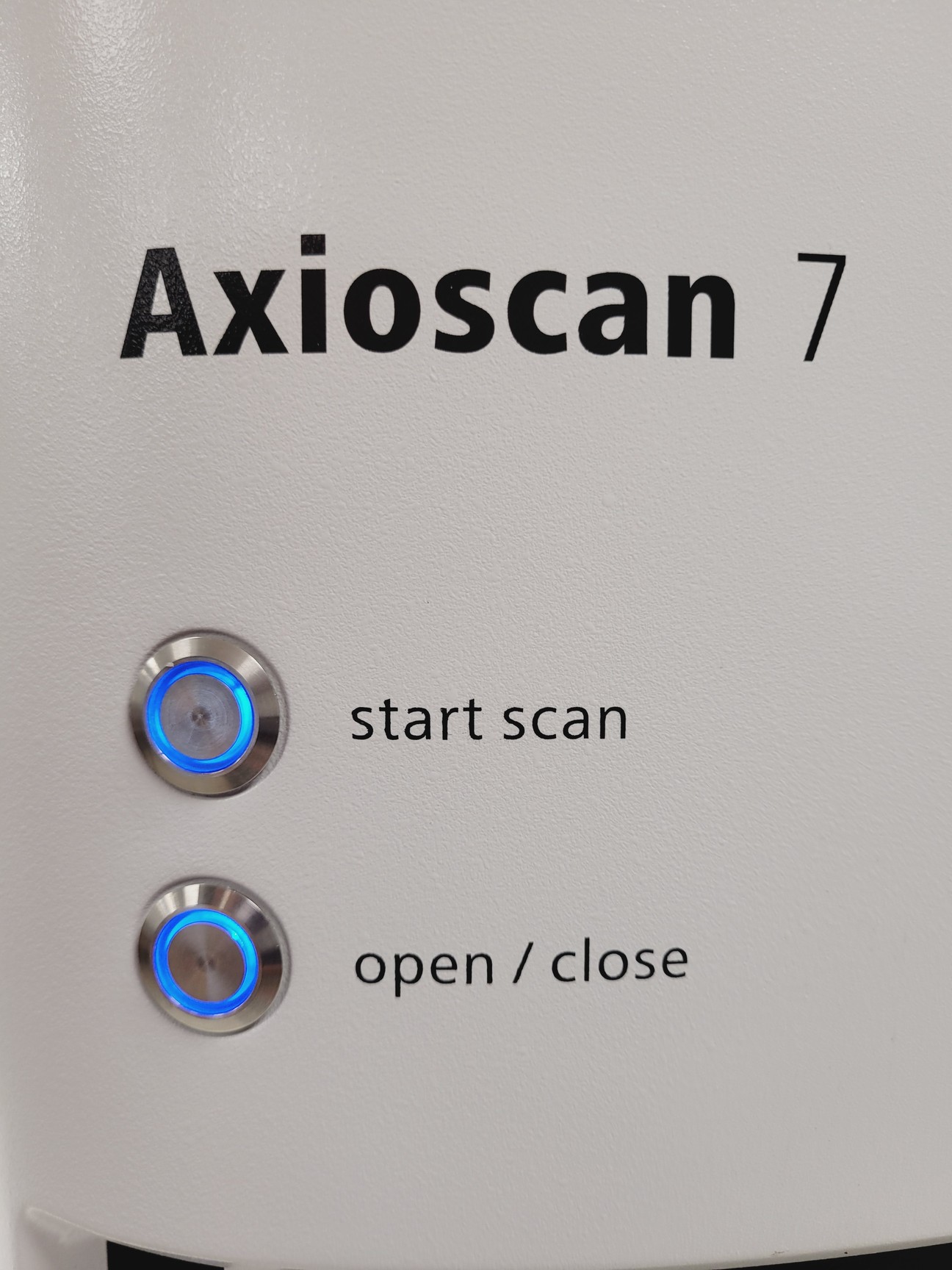 Image of Zeiss Axioscan 7 Digital Slide Scanner With Colibri 7 430038-9080-000 Lab