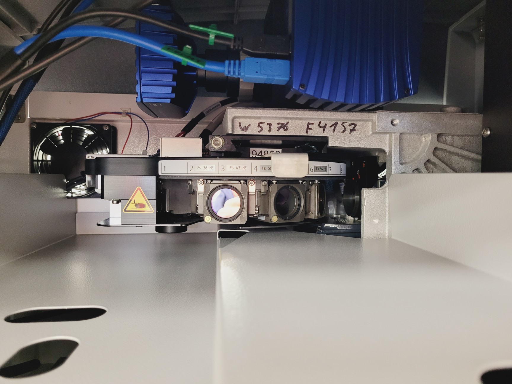 Image of Zeiss Axioscan 7 Digital Slide Scanner With Colibri 7 430038-9080-000 Lab