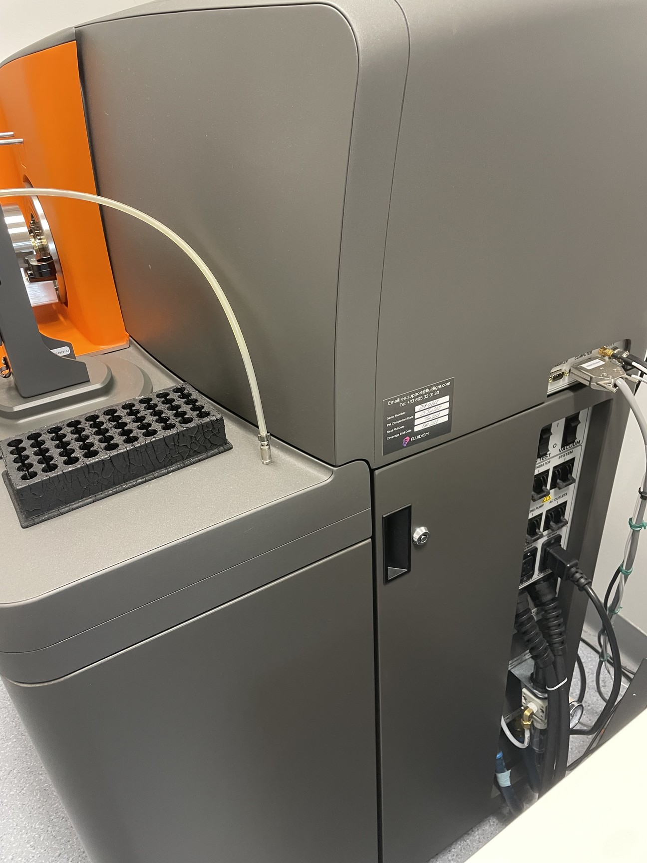 Cytof Injector Fluidigm Helios CyTOF Mass Cyto + PolyScience WhisperCool Chiller