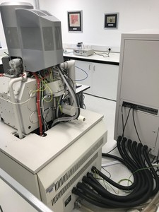 Thumbnail image of FEI Quanta 3D FEG Scanning Electron Microscope w/ Focused Ion Beam (FIB) Lab