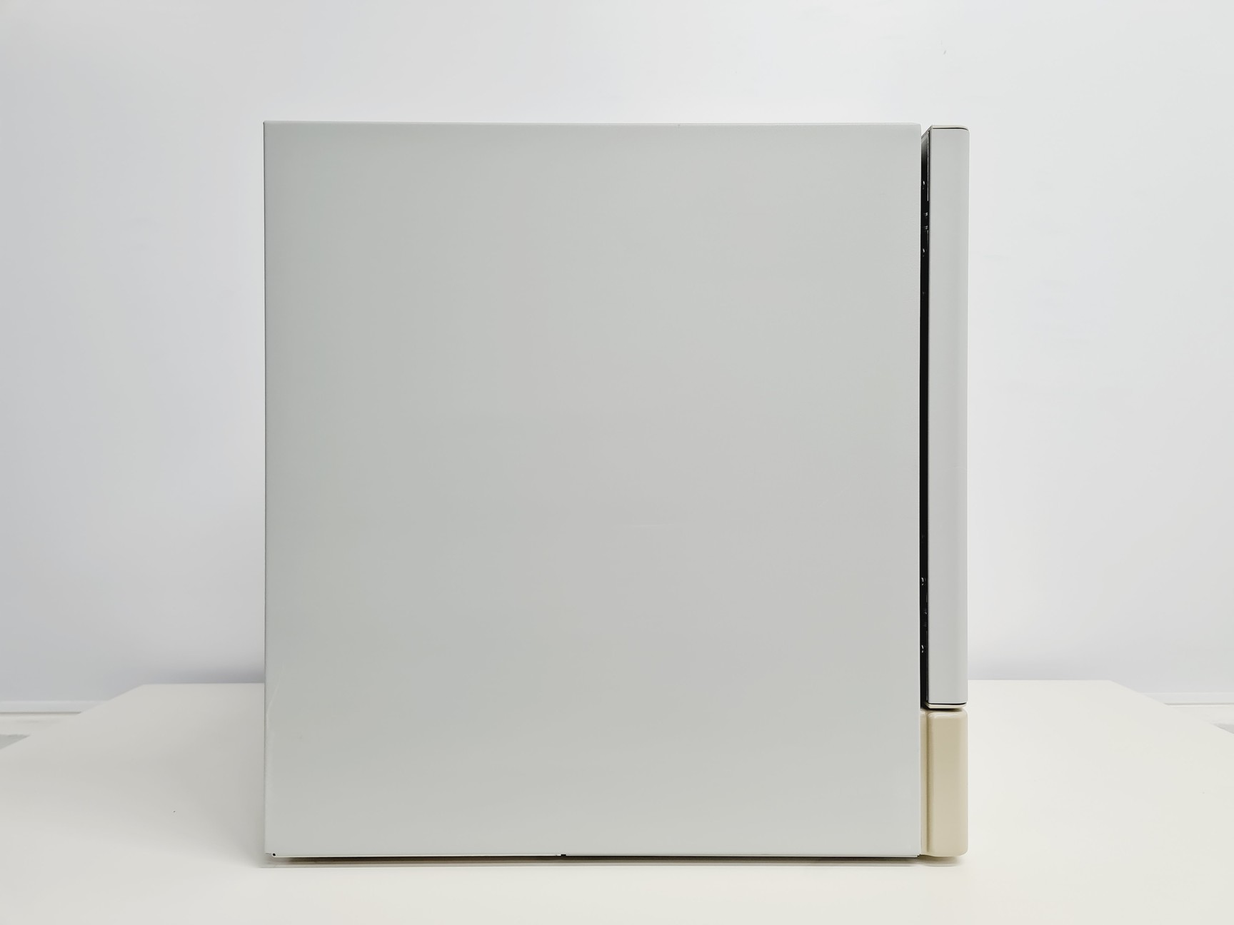 Image of Affymetrix GeneChip 645 Hybridization Oven