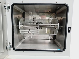 Thumbnail image of Affymetrix GeneChip 645 Hybridization Oven