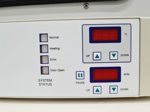 Thumbnail image of Affymetrix GeneChip 645 Hybridization Oven