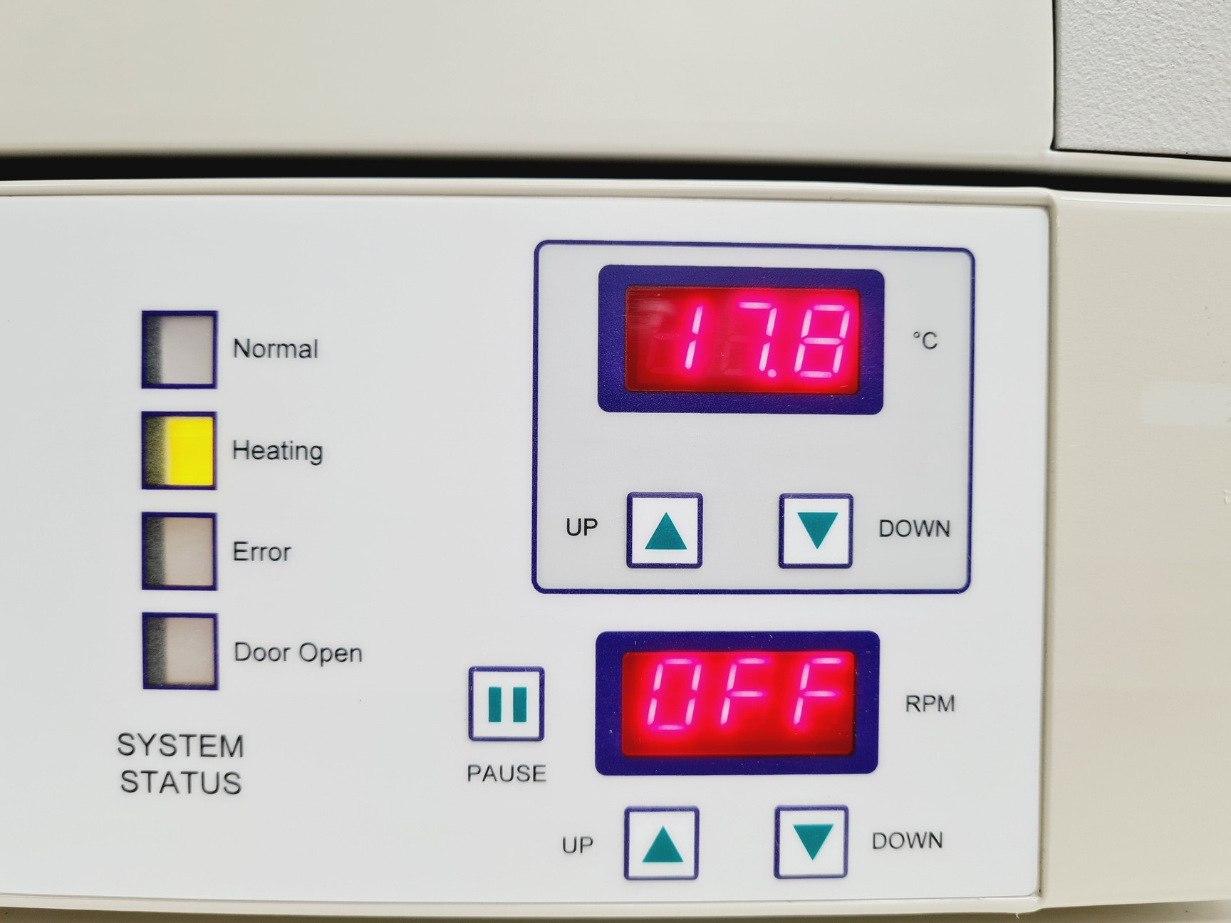 Image of Affymetrix GeneChip 645 Hybridization Oven