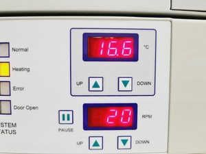 Thumbnail image of Affymetrix GeneChip 645 Hybridization Oven Lab