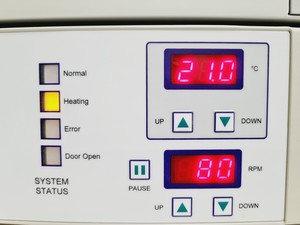 Thumbnail image of Affymetrix GeneChip 645 Hybridization Oven Lab