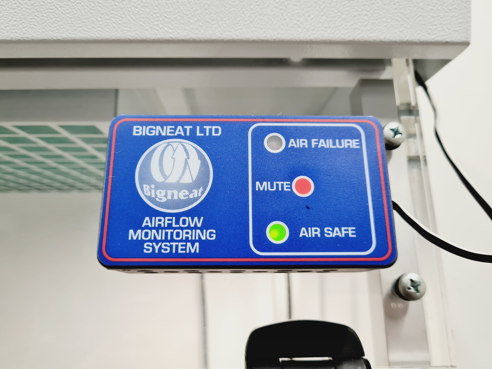 Image of Bigneat BC1004/05 Chemcap Filtration Safety Cabinet