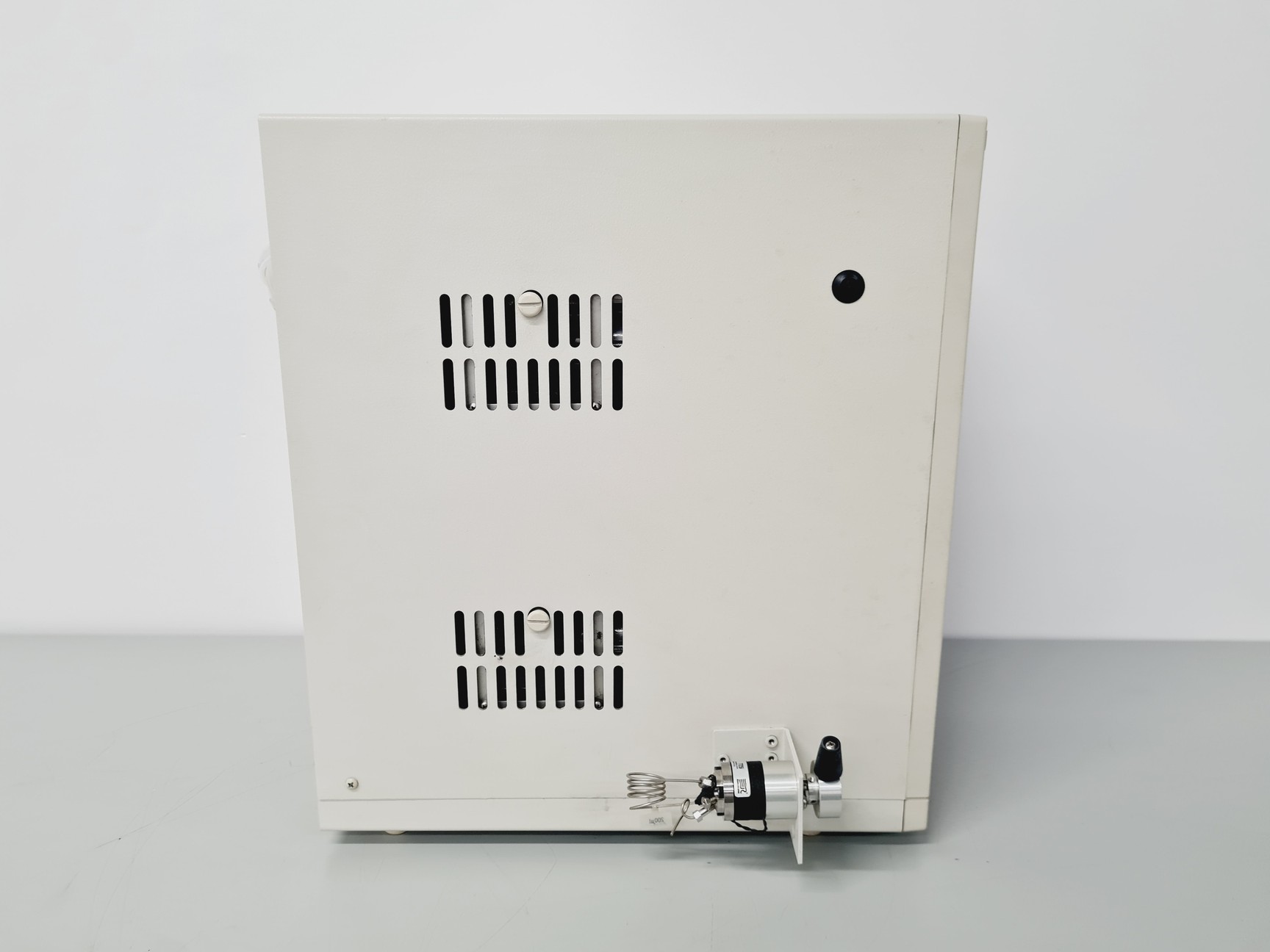 Image of Beckman Coulter System Gold 126 Solvent Module, 127 Solvent Module, 116 Detector