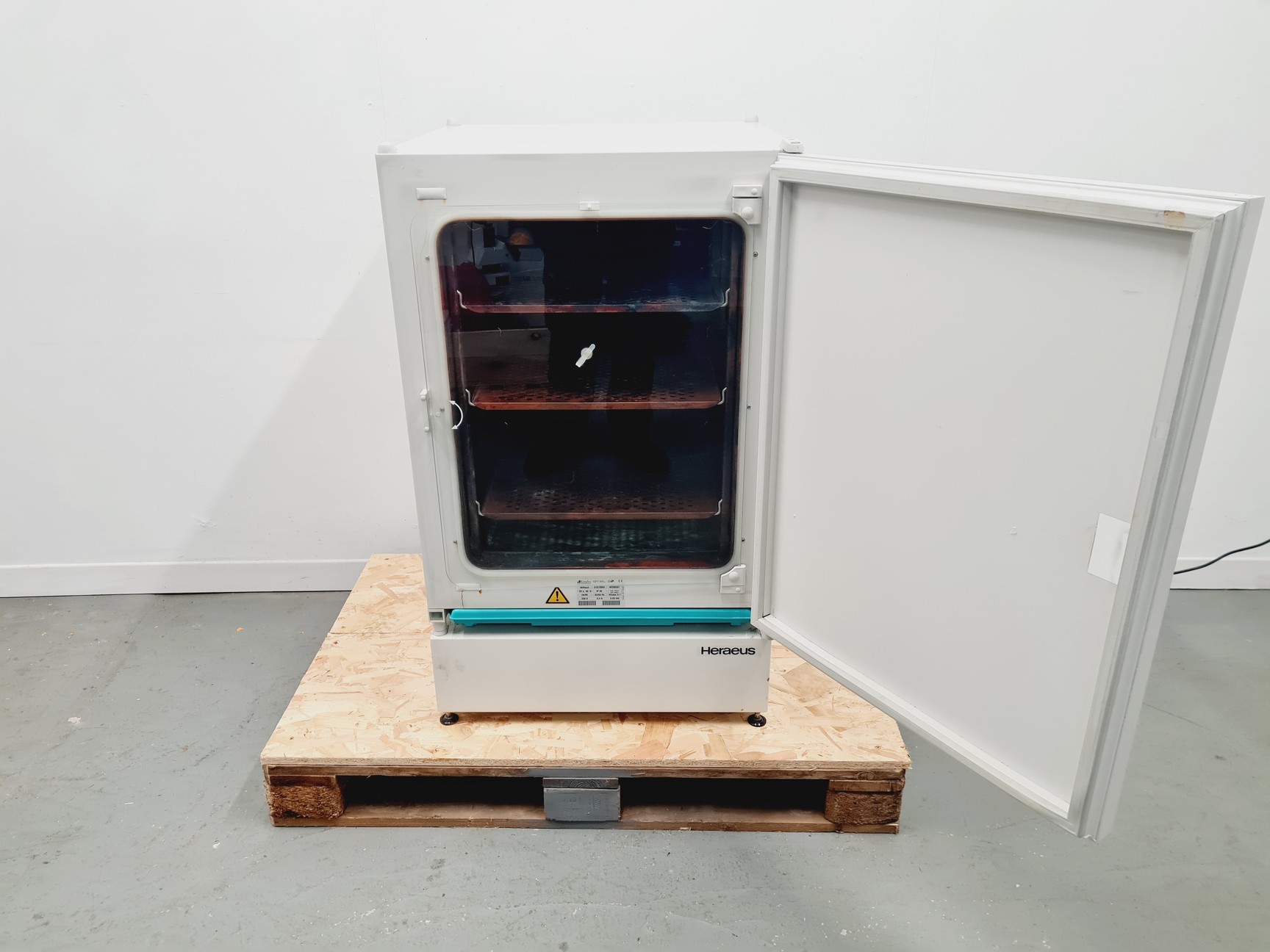 Image of Kendro Heraeus HERAcell 150 CO2 Incubator Lab