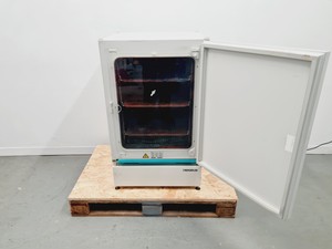 Thumbnail image of Kendro Heraeus HERAcell 150 CO2 Incubator Lab