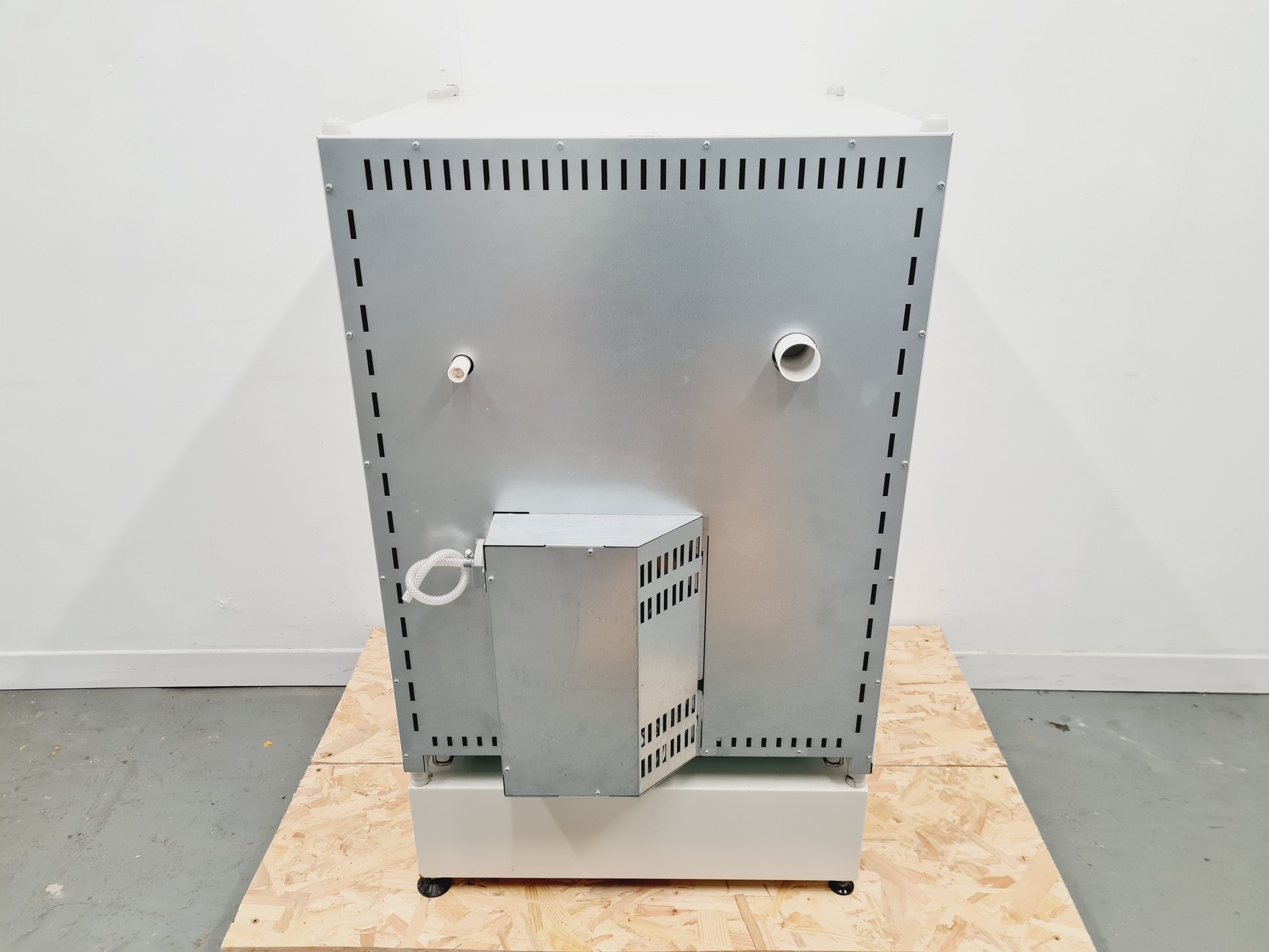 Image of Kendro Heraeus HERAcell 150 CO2 Incubator Lab