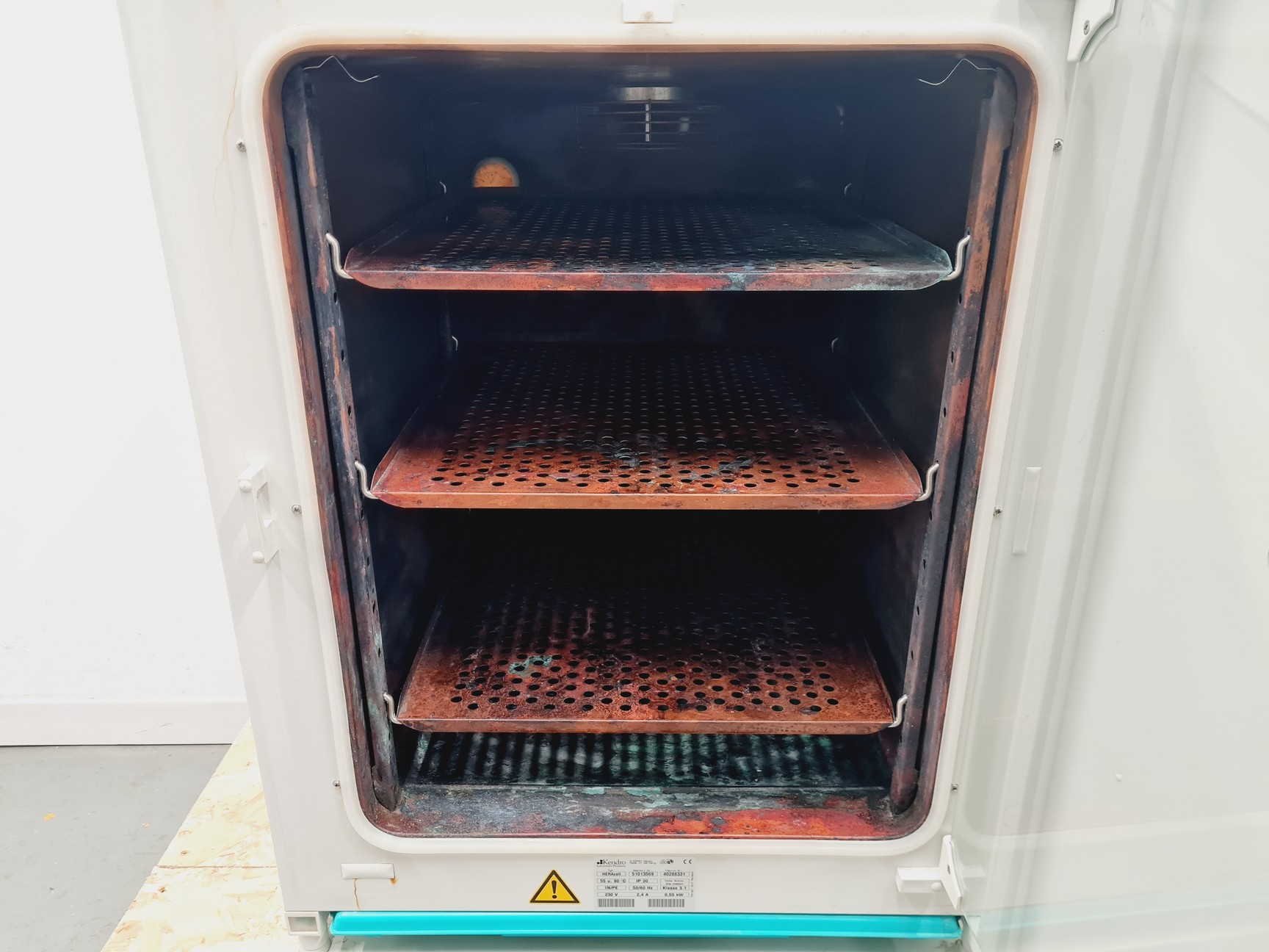 Image of Kendro Heraeus HERAcell 150 CO2 Incubator Lab