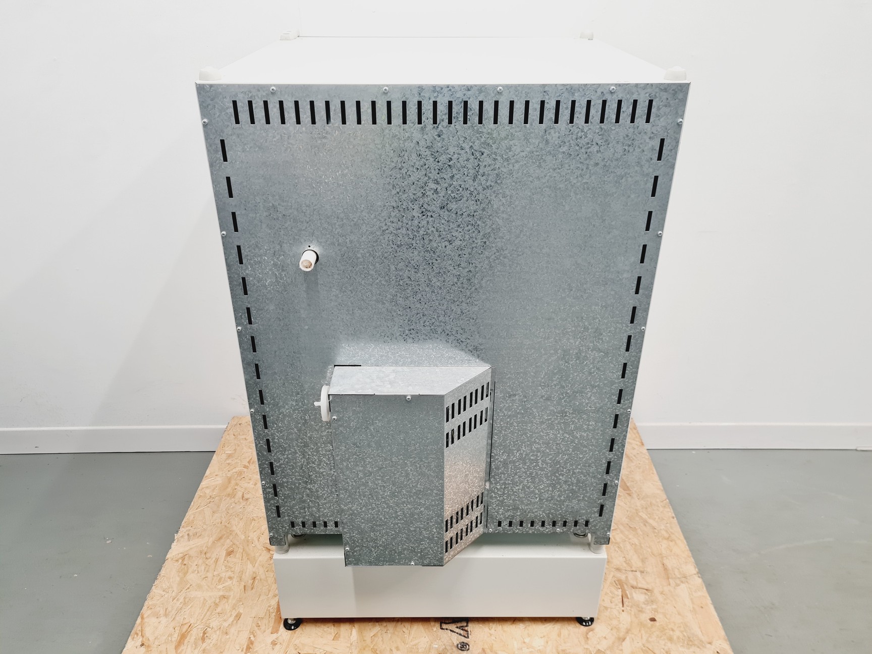 Image of Kendro Heraeus Model HERAcell 150 CO2 Incubator Lab