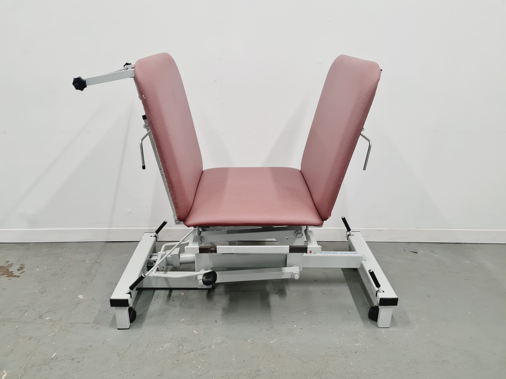 Image of Plinth 2000 Examination & Treatment Couch, Three Section 