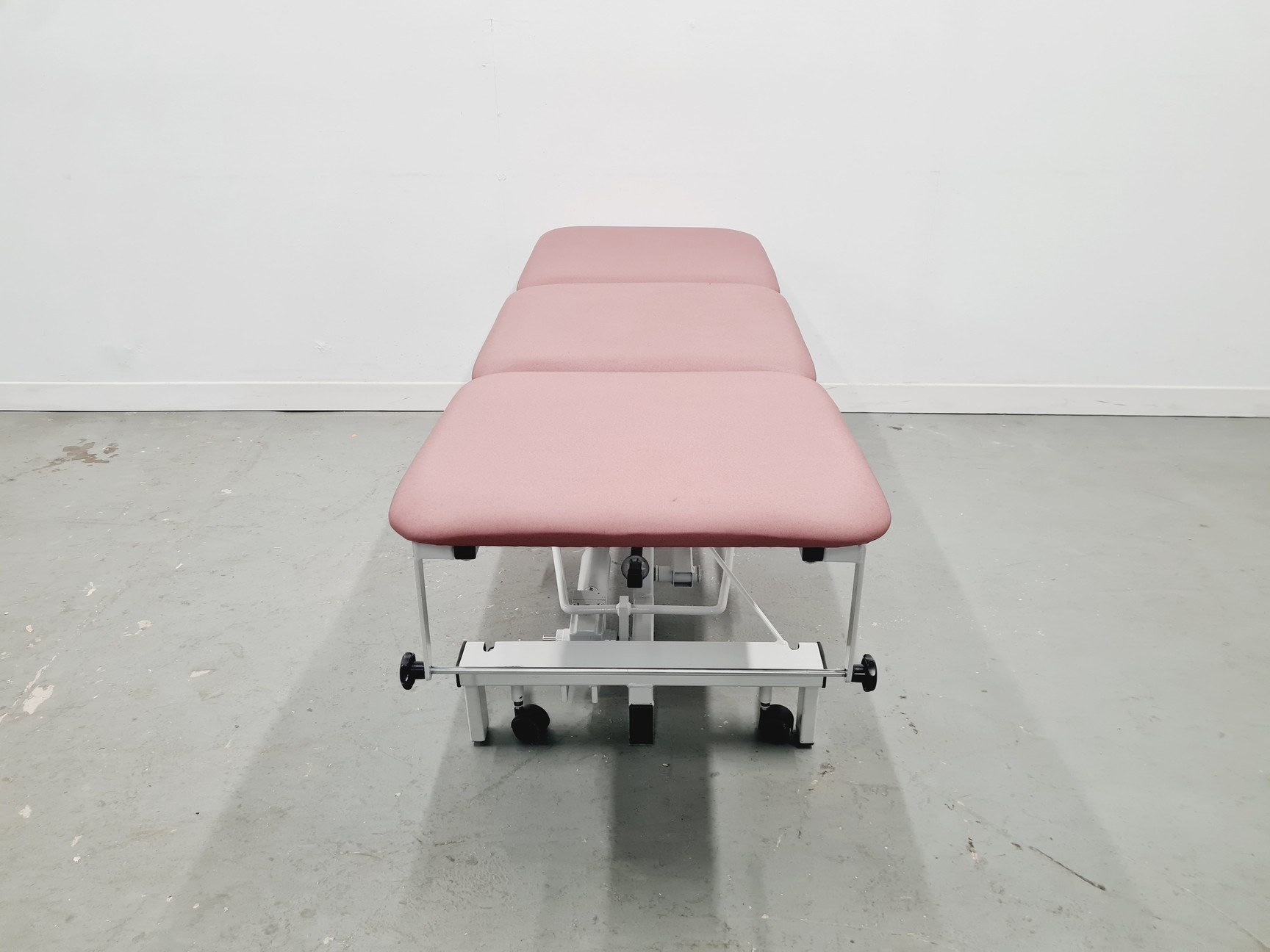 Image of Plinth 2000 Examination & Treatment Couch, Three Section 
