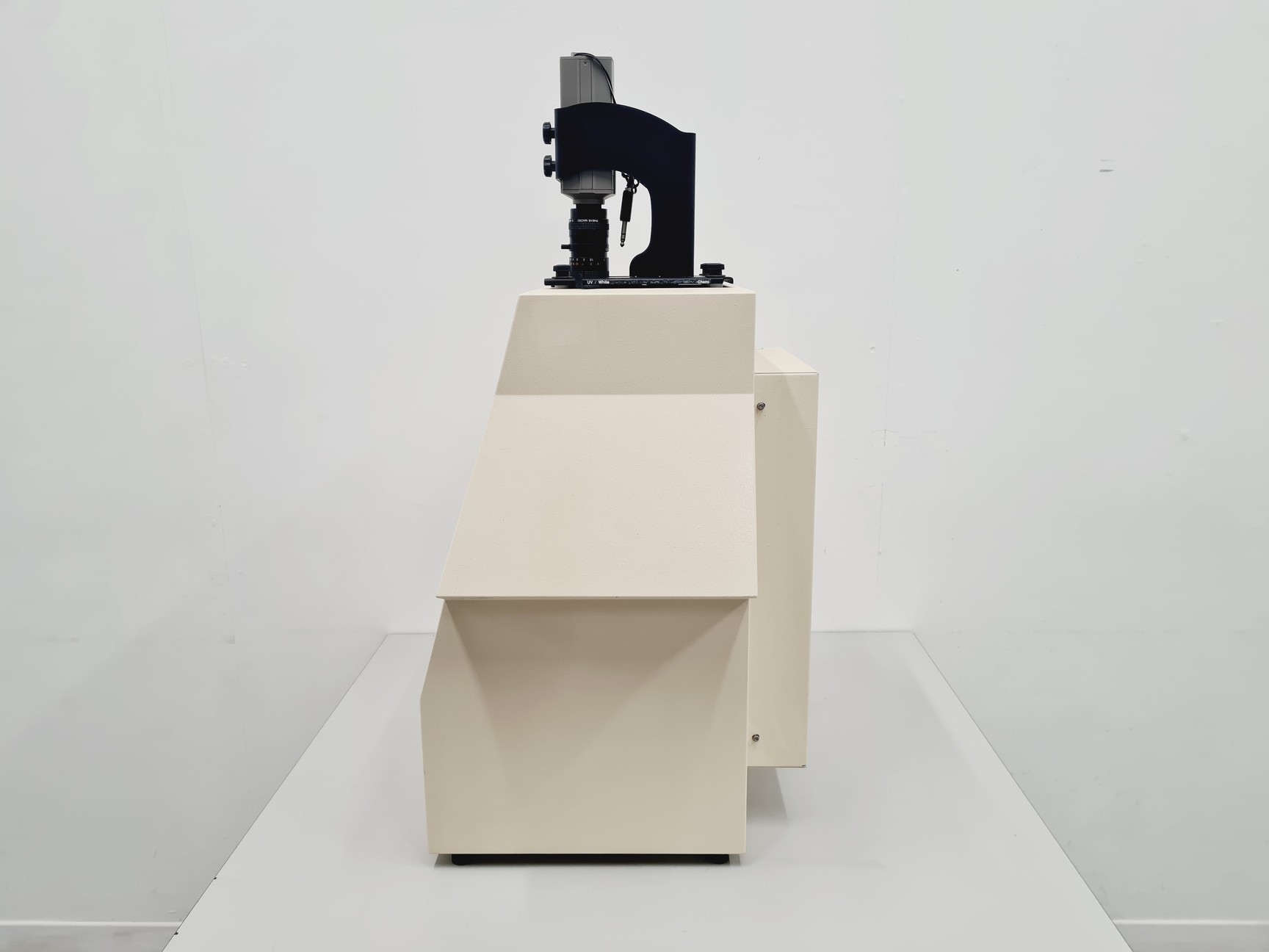 Image of Bio-Rad Universal Hood Gel Doc UV Imaging System Lab