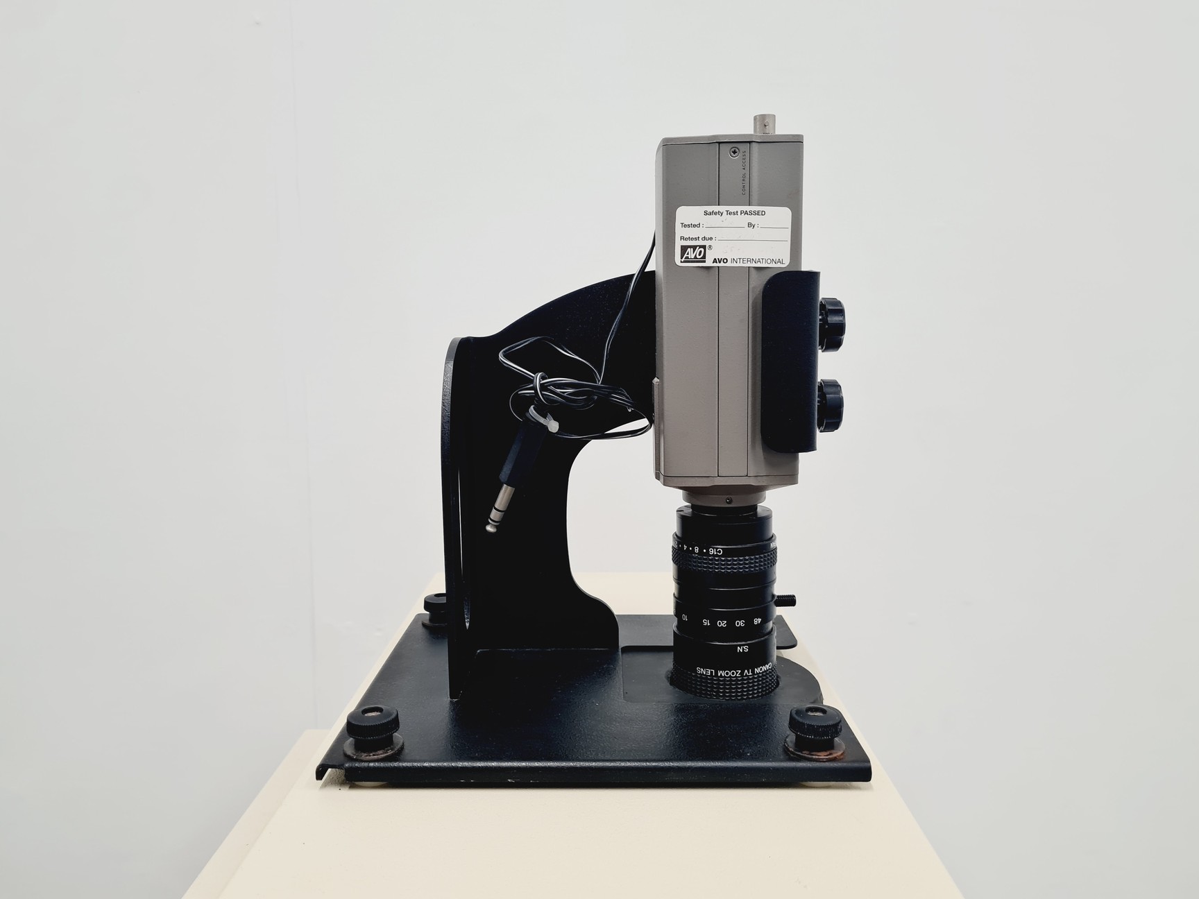 Image of Bio-Rad Universal Hood Gel Doc UV Imaging System Lab