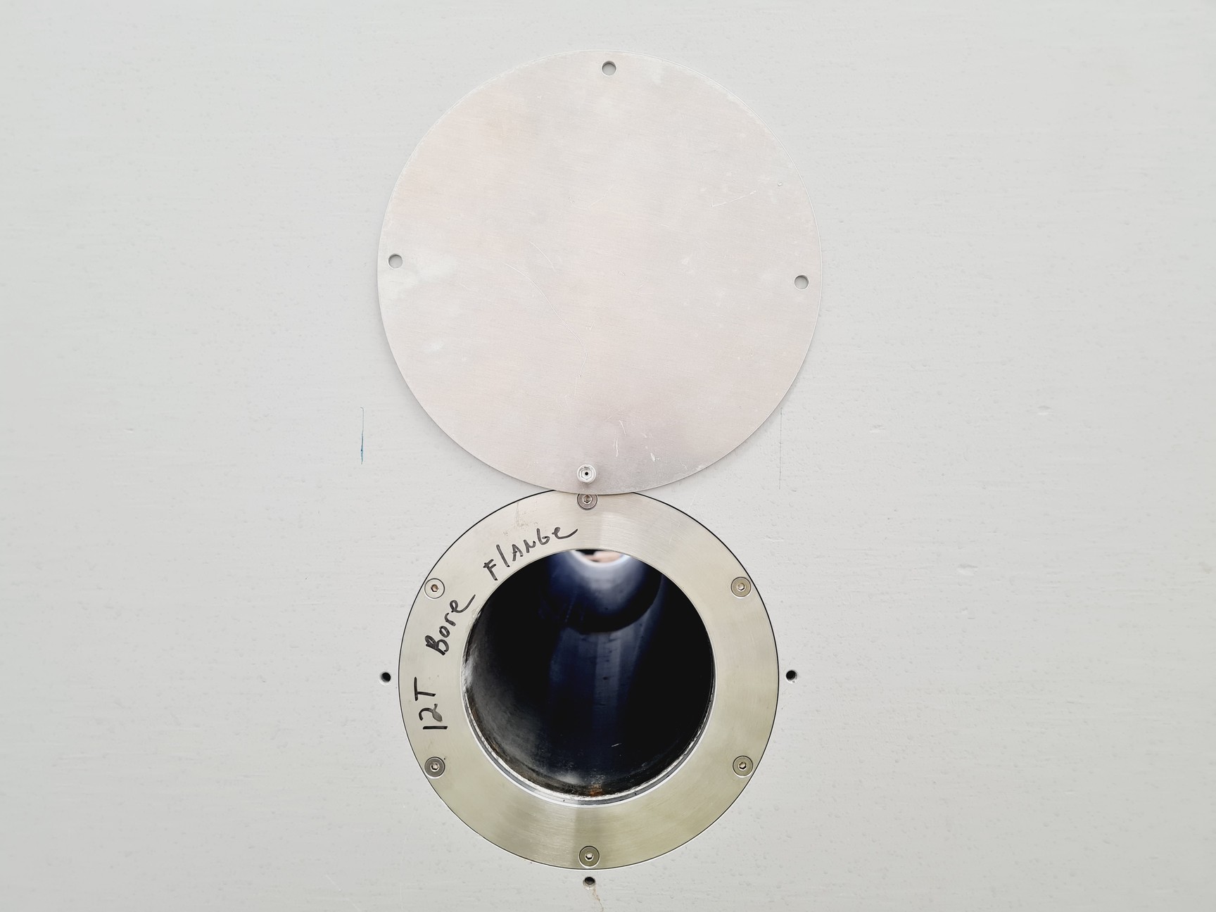 Image of  Cryomagnetics Inc 12T horizontal superconducting magnet