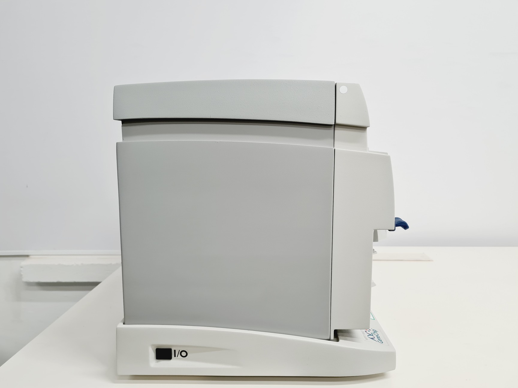 Image of GeneChip Fluidics Station 450 Lab