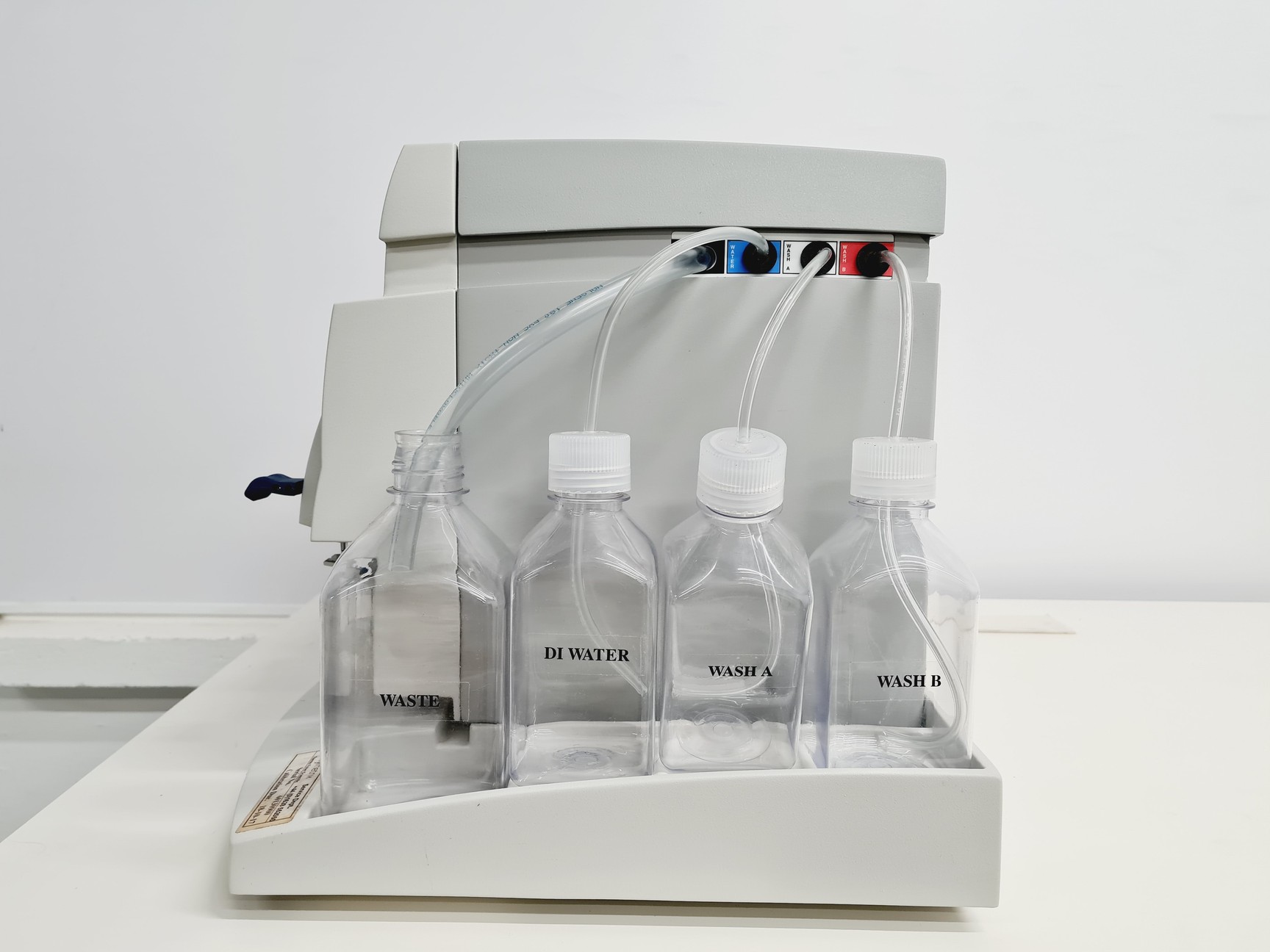 Image of GeneChip Fluidics Station 450 Lab