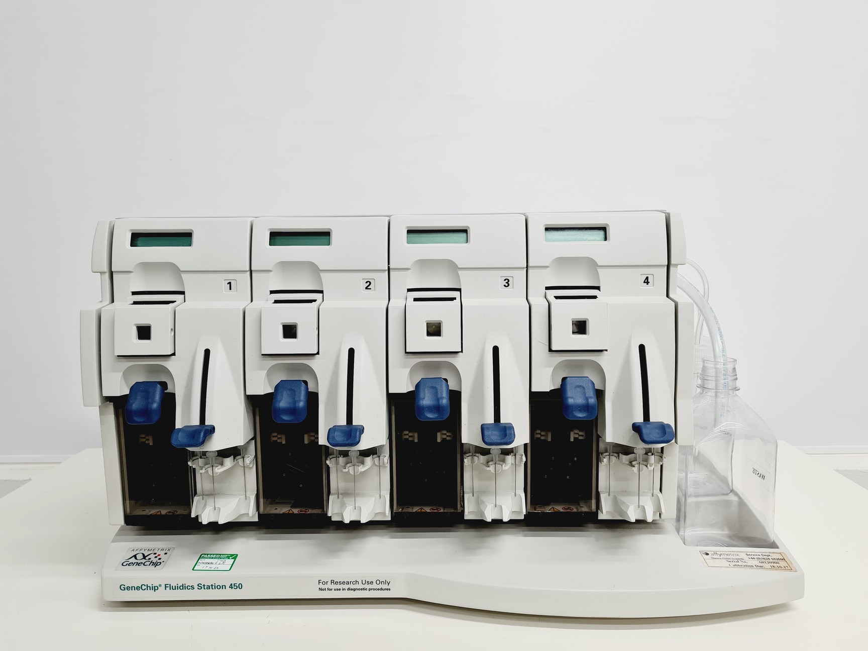 Image of GeneChip Fluidics Station 450 Lab