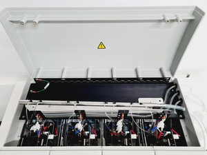 Thumbnail image of GeneChip Fluidics Station 450 Lab