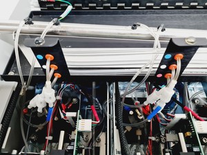 Thumbnail image of GeneChip Fluidics Station 450 Lab