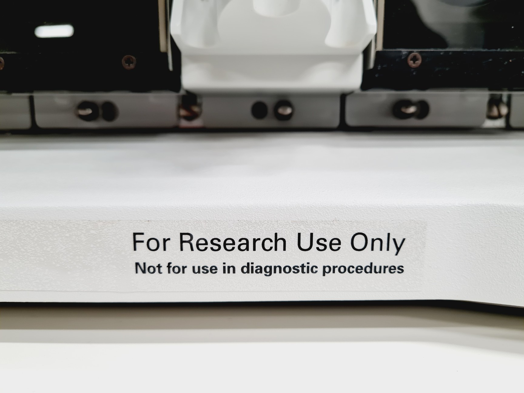 Image of GeneChip Fluidics Station 450 Lab