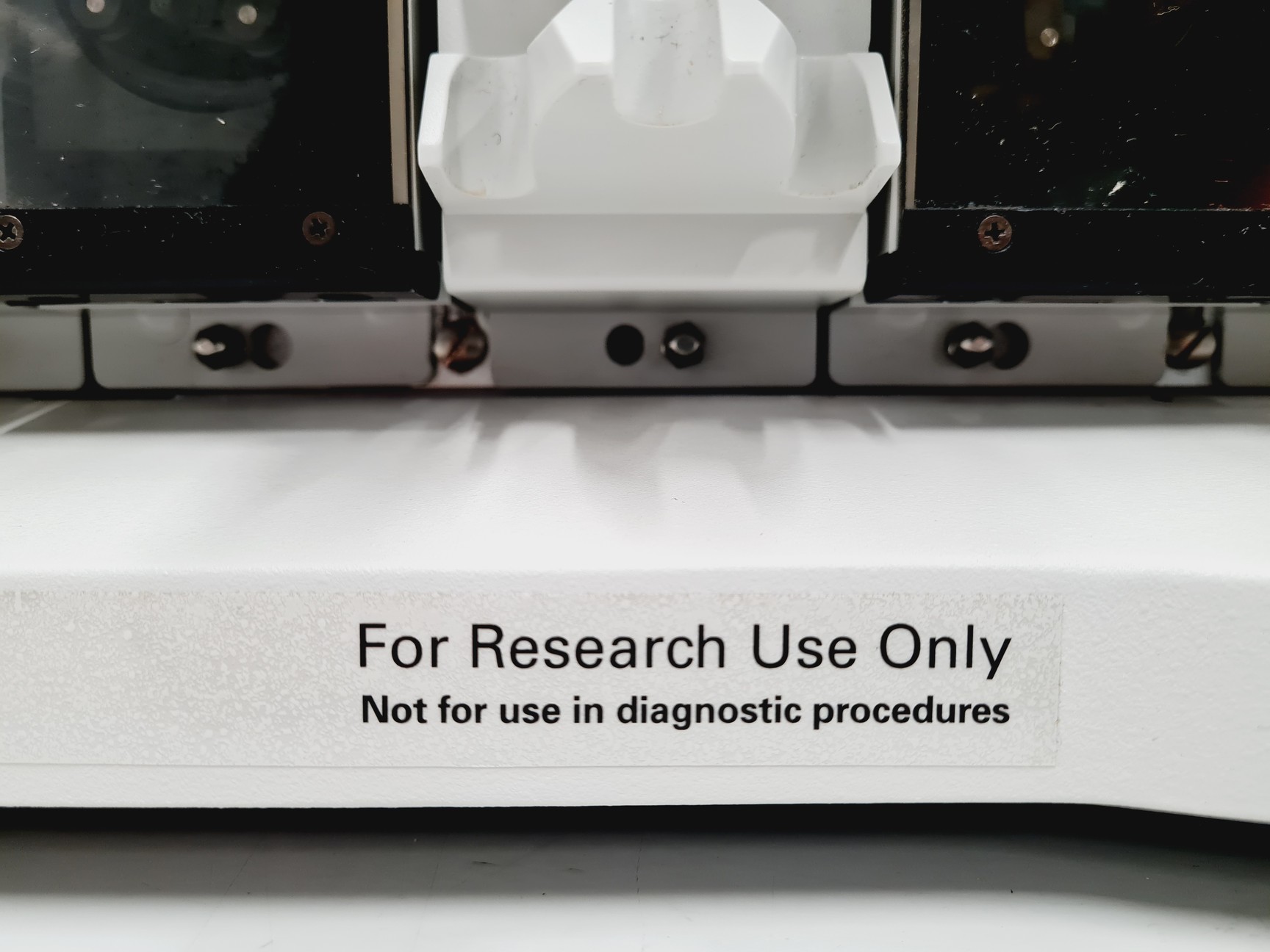 Image of Affymetrix GeneChip Fluidics Station 450 Lab