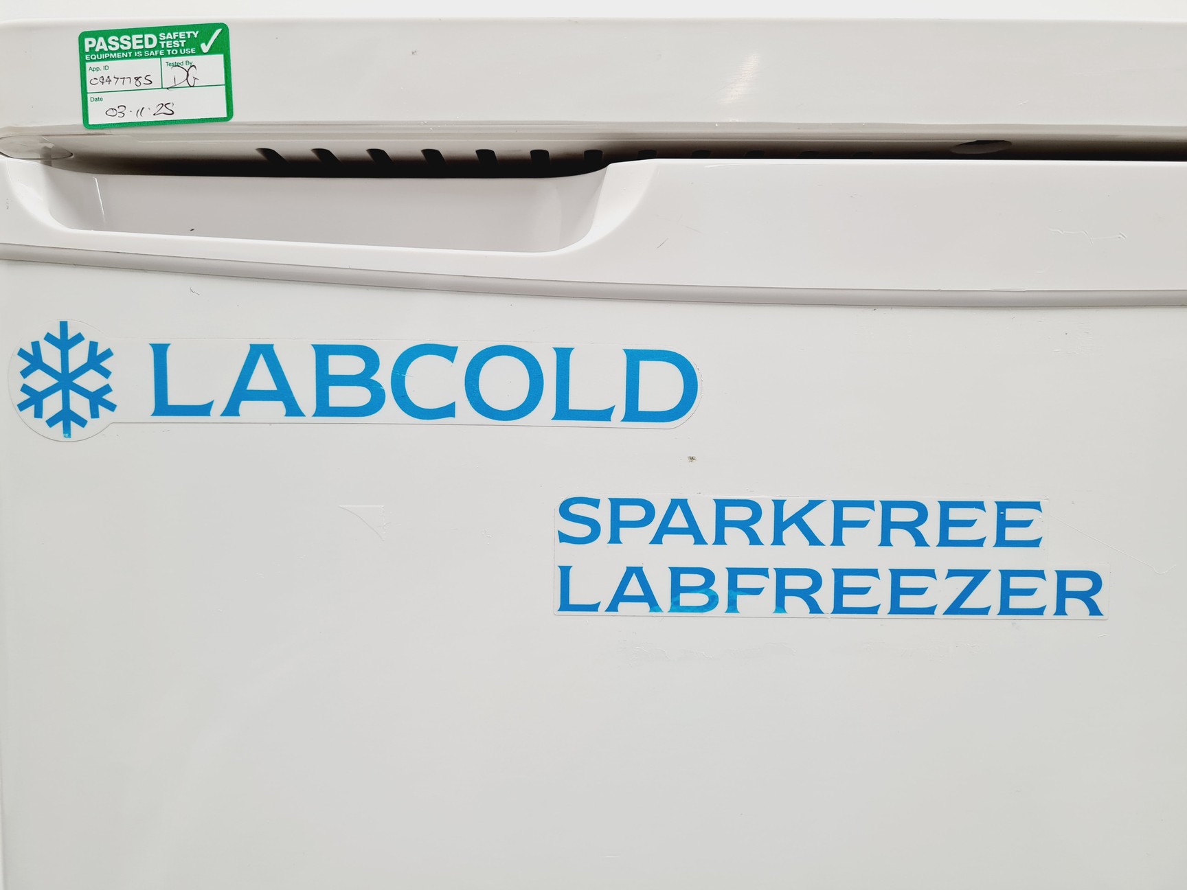 Image of Labcold Sparkfree Labfreezer Model No. RLVF04202A