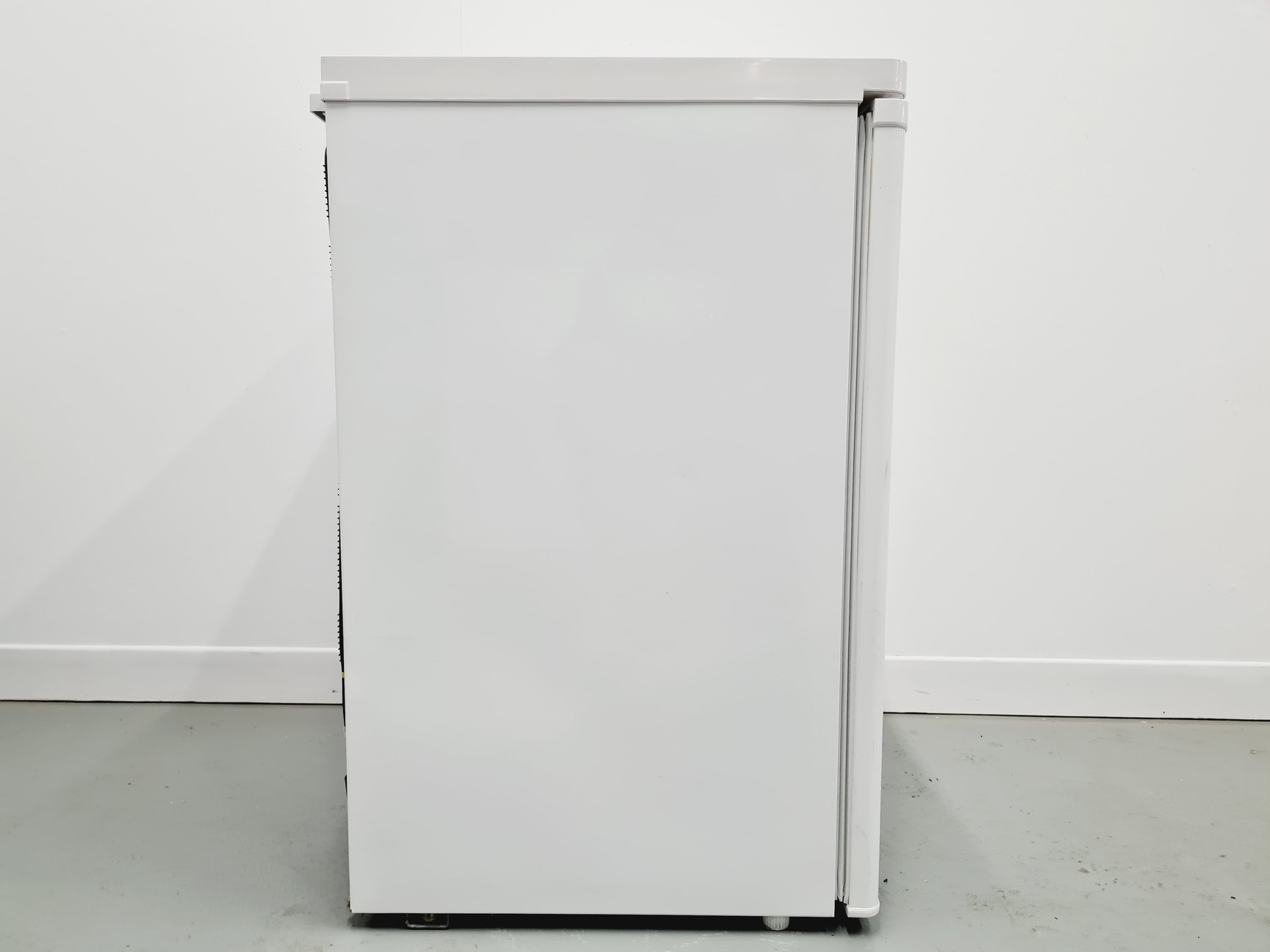 Image of Labcold Sparkfree Labfreezer Model No. RLVF04202A