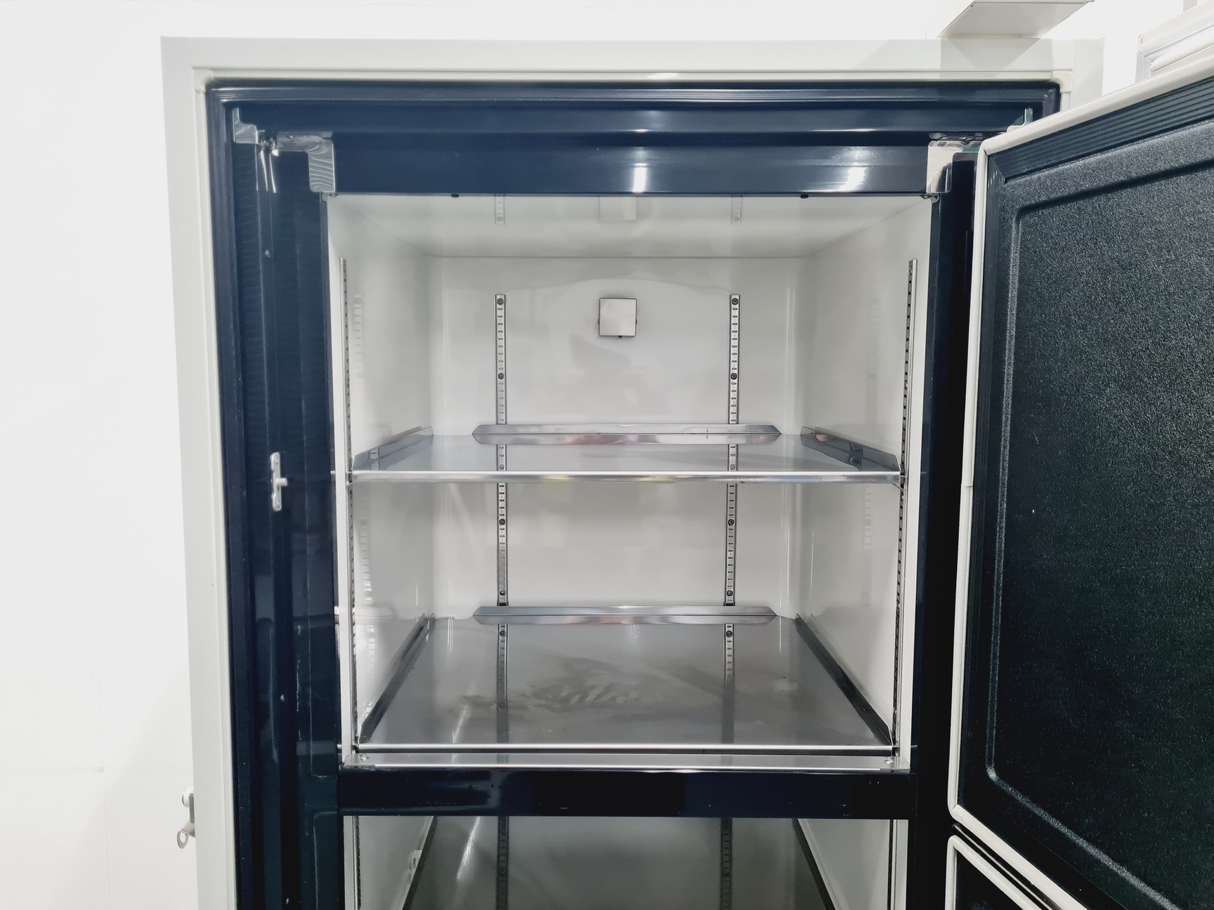 Image of Nuaire Model: NU-9483E -86˚c ULT Ultra Low Temperature Lab Freezer