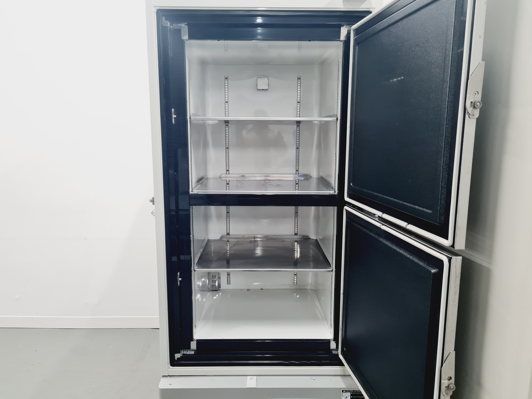 Image of Nuaire NU-9483E -86˚c ULT Ultra Low Temperature Freezer Lab