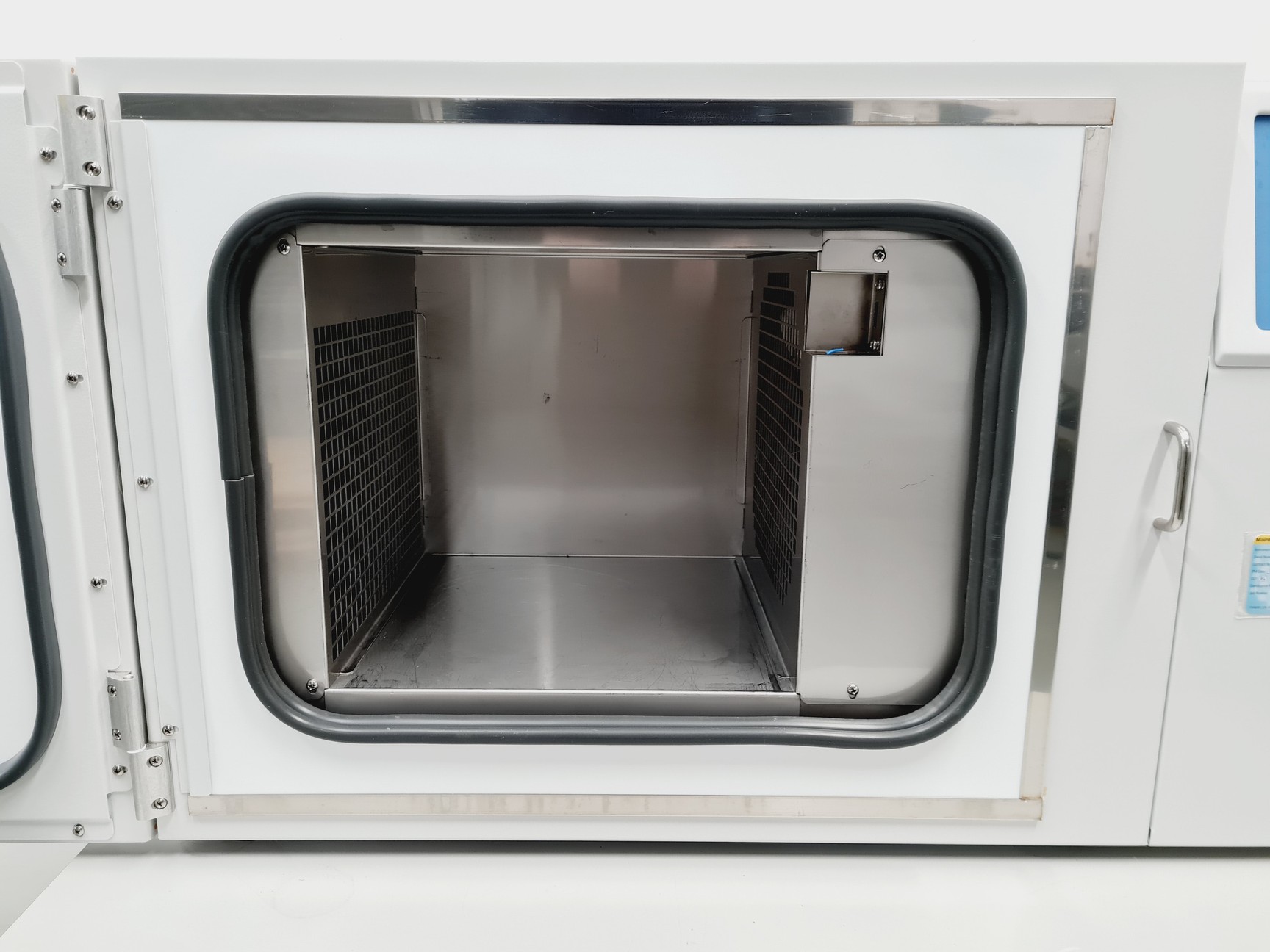 Image of Thermo Scientific 7453 CryoMed Controlled Rate Freezer