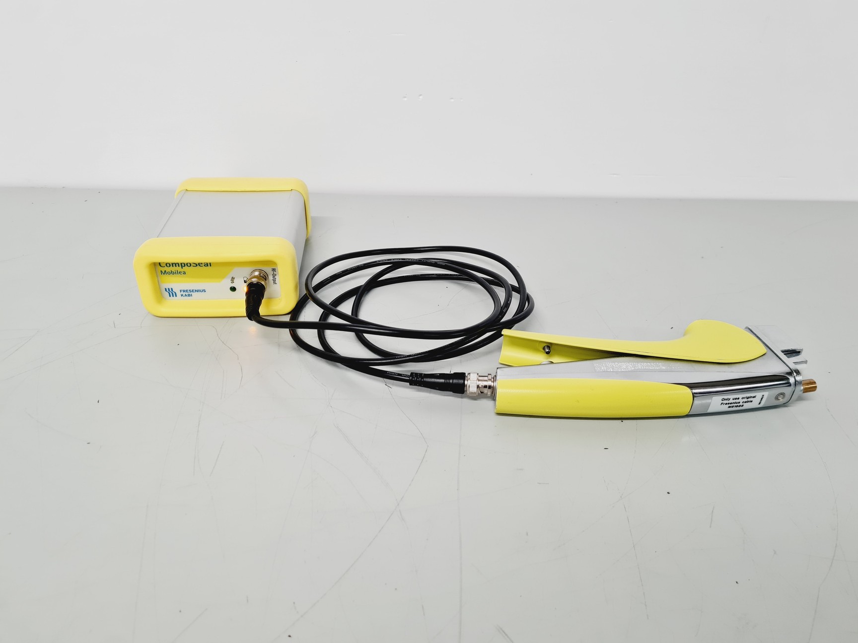 Composeal Handheld Fresenius KABI CompoSeal Mobilea II Portable Tube Sealer 2015 Lab