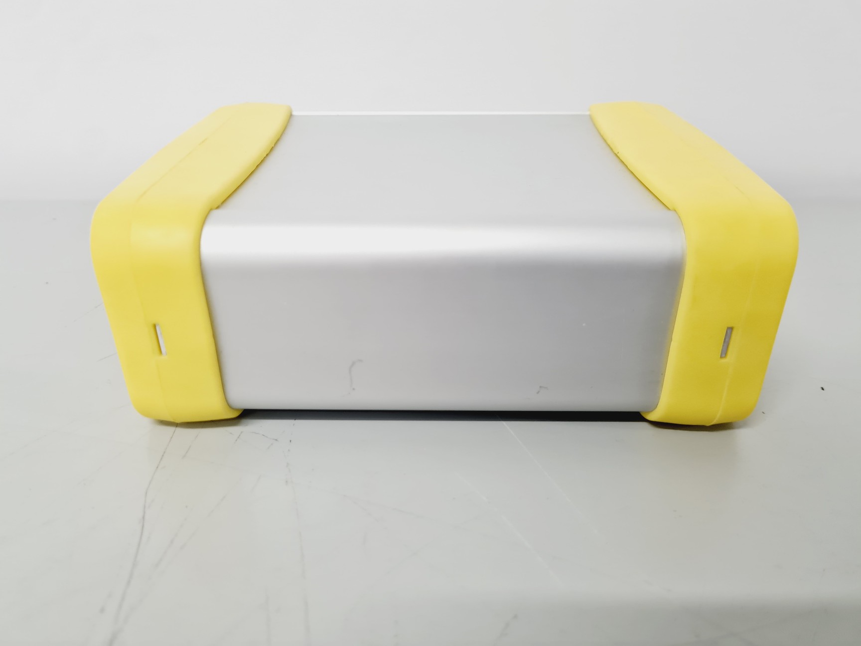 Image of Fresenius KABI CompoSeal Mobilea II Portable Tube Sealer 2015 Lab