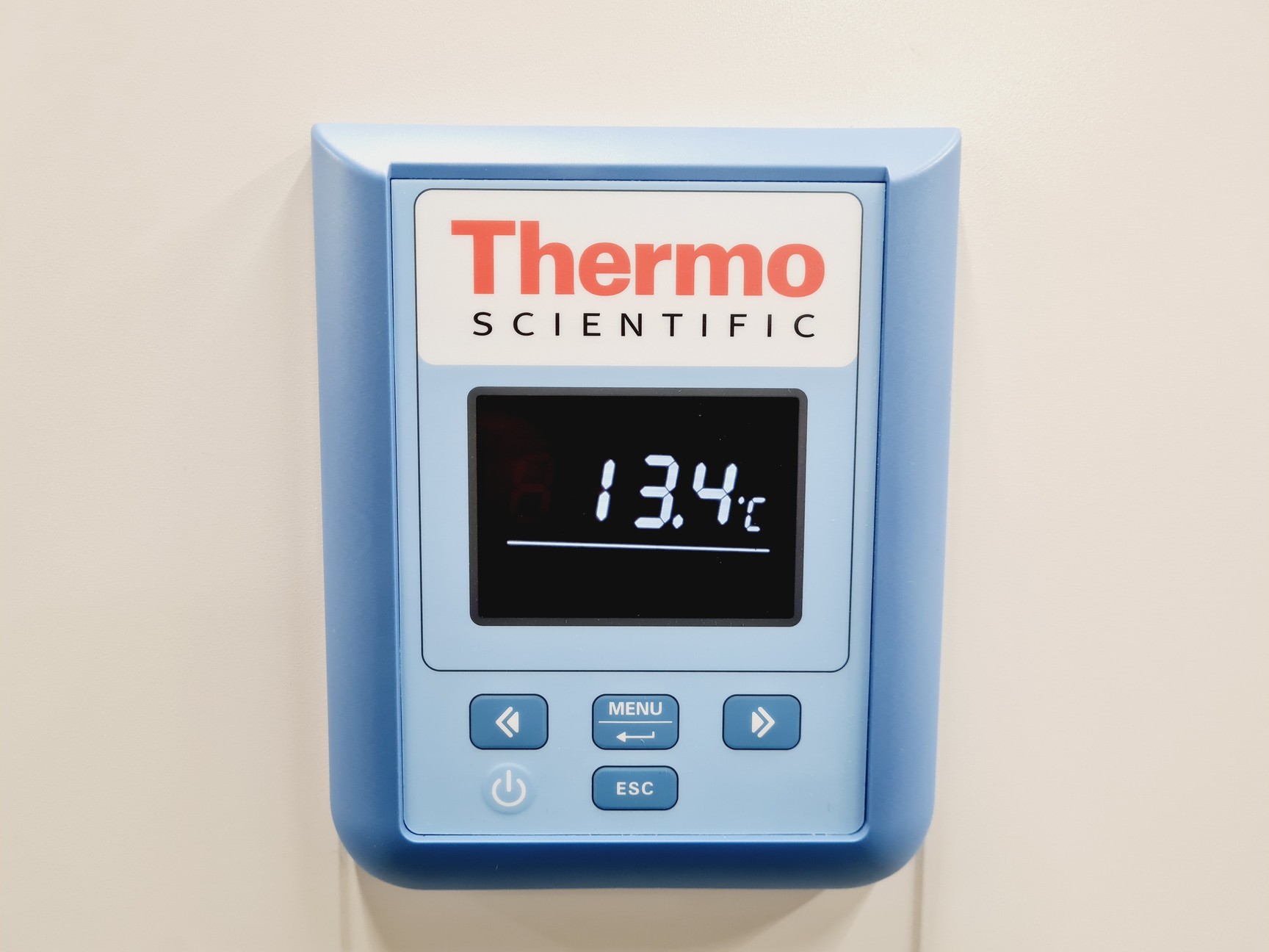 Image of Thermo Scientific Heratherm IGS400 Incubator Lab