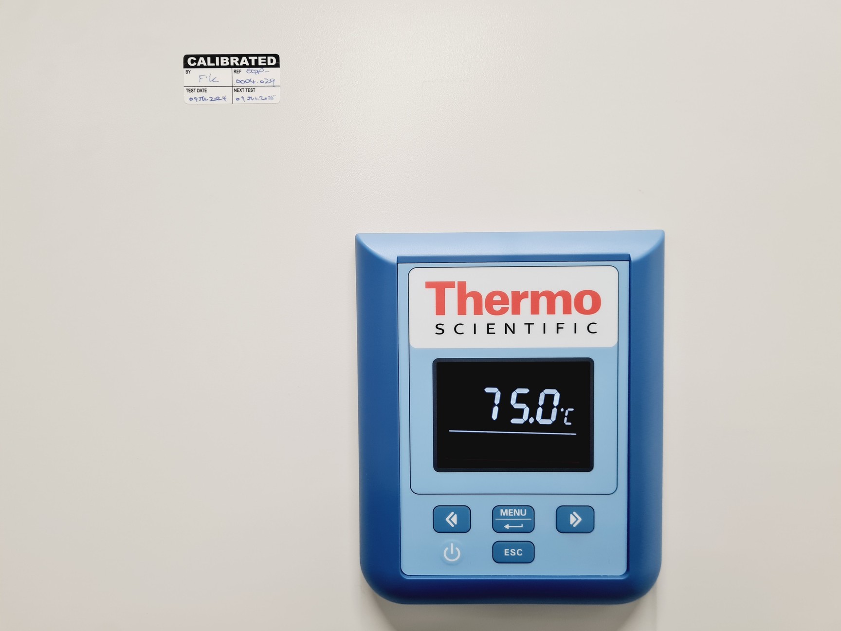 Image of Thermo Scientific Heratherm IGS400 Incubator Lab