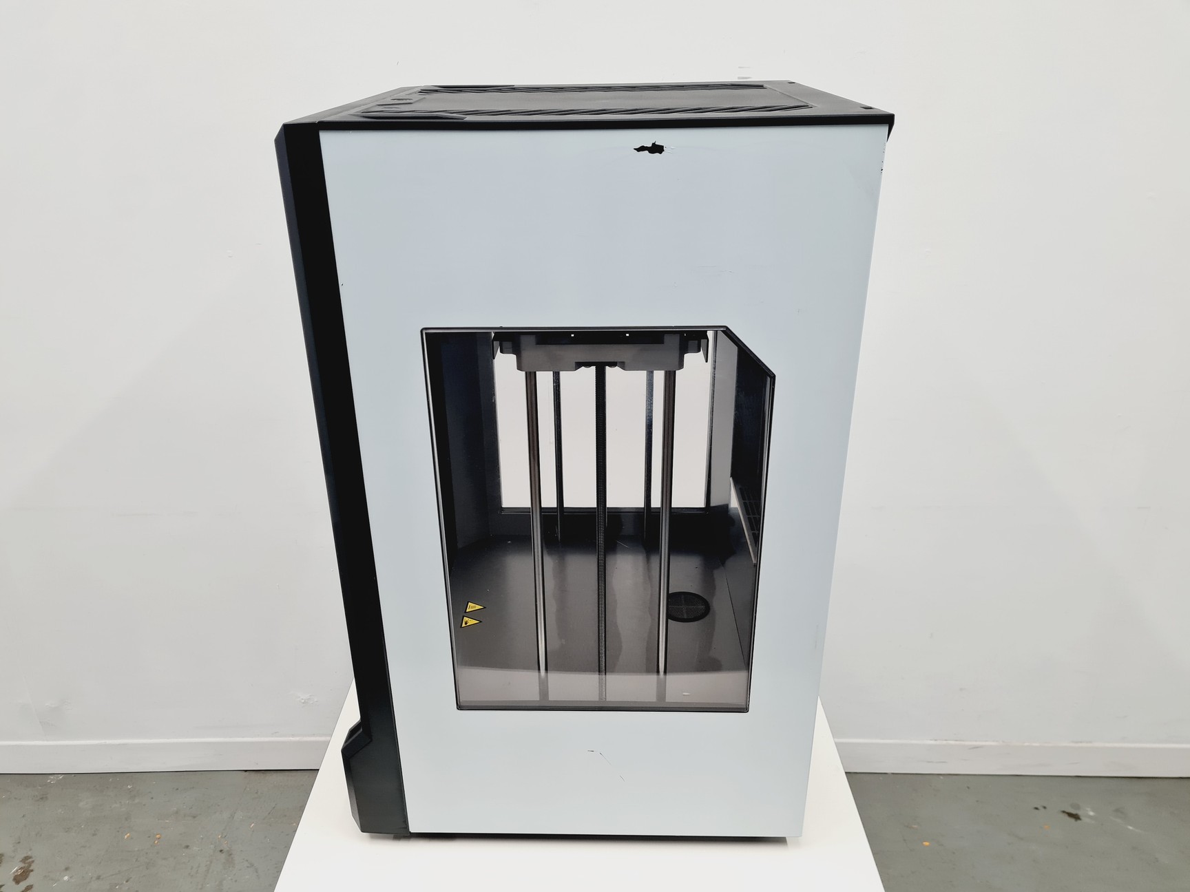 Image of MakerBot Replicator Z18 3D Printer 