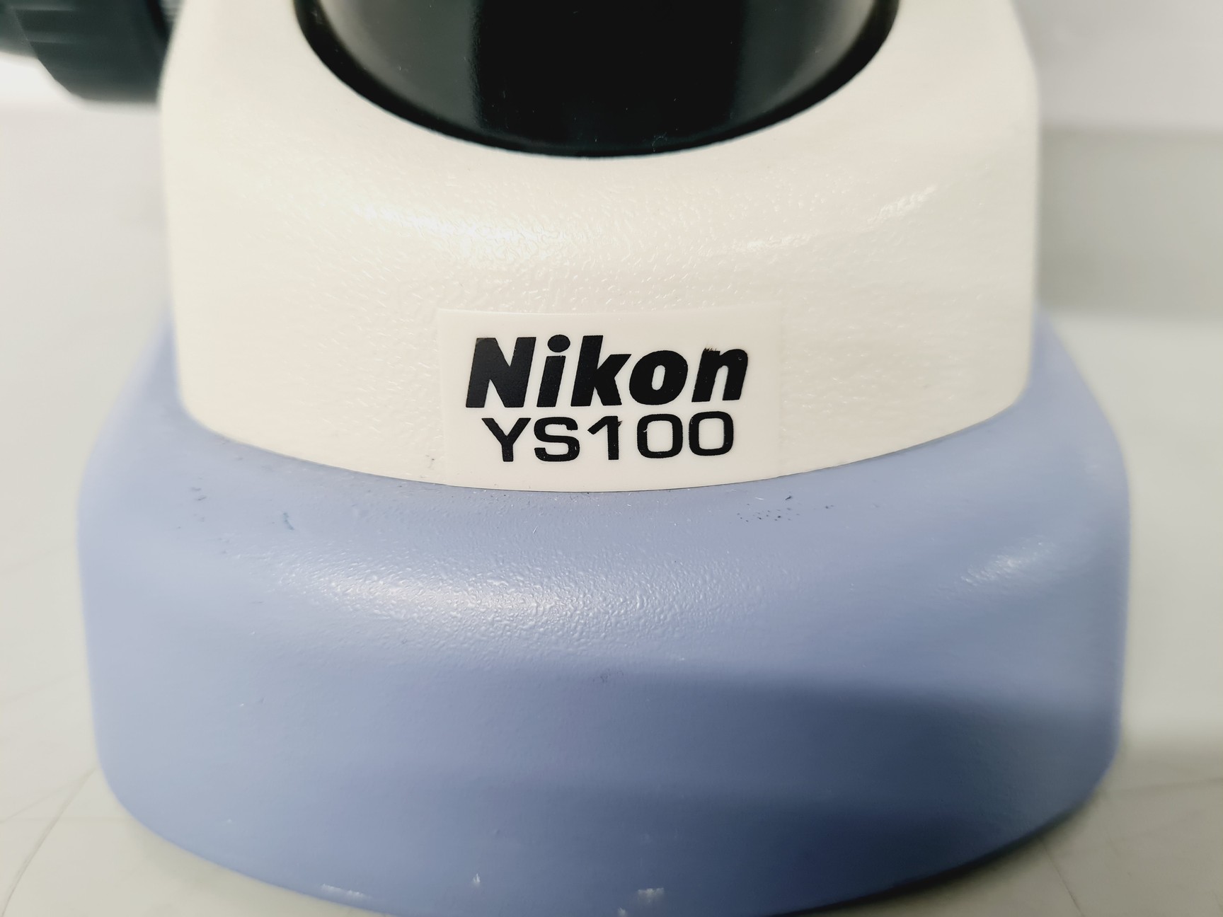 Image of Nikon YS100 Biological Microscope w/ 4 x Objectives - 4/10/40/100x Oil Lab
