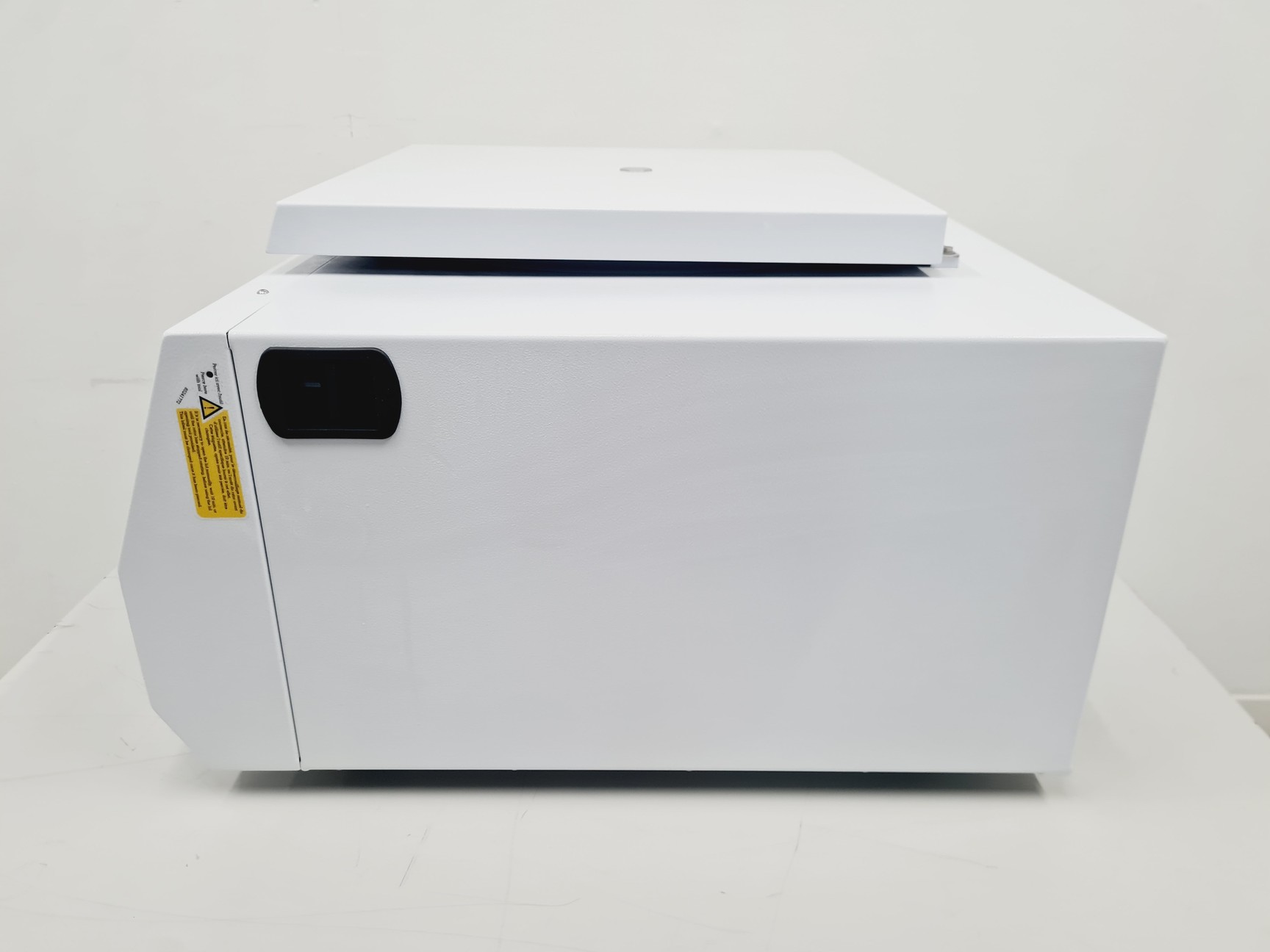 Image of Thermo Scientific Jouan CR3i Centrifuge w/ FiberLite F14-48x1.5/2 Rotor Lab
