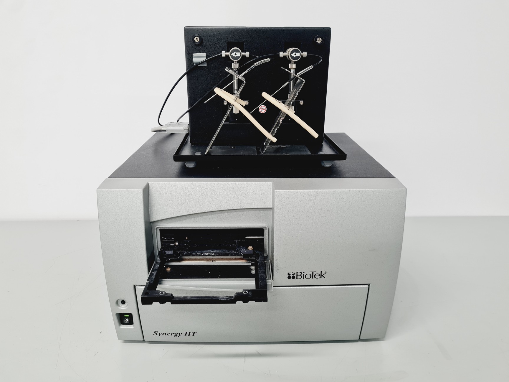 Image of BioTek Synergy HT Microplate Reader Lab