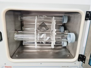 Thumbnail image of Thermo Fisher Scientific HBSNSRS220 Hybridisation Ovens Lab