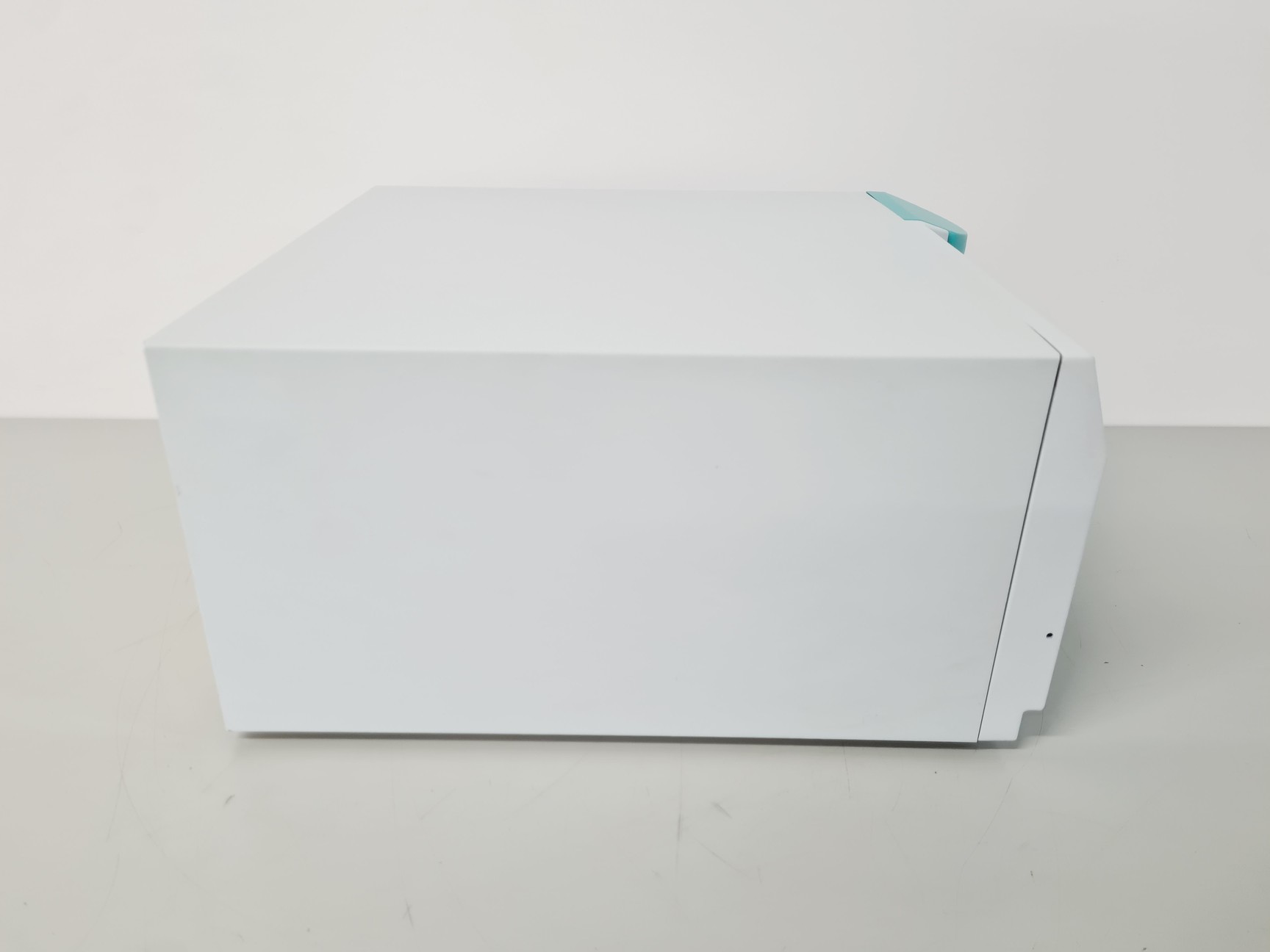 Image of Thermo Multiskan Spectrum 1500 Spectrometer Microplate Reader Lab