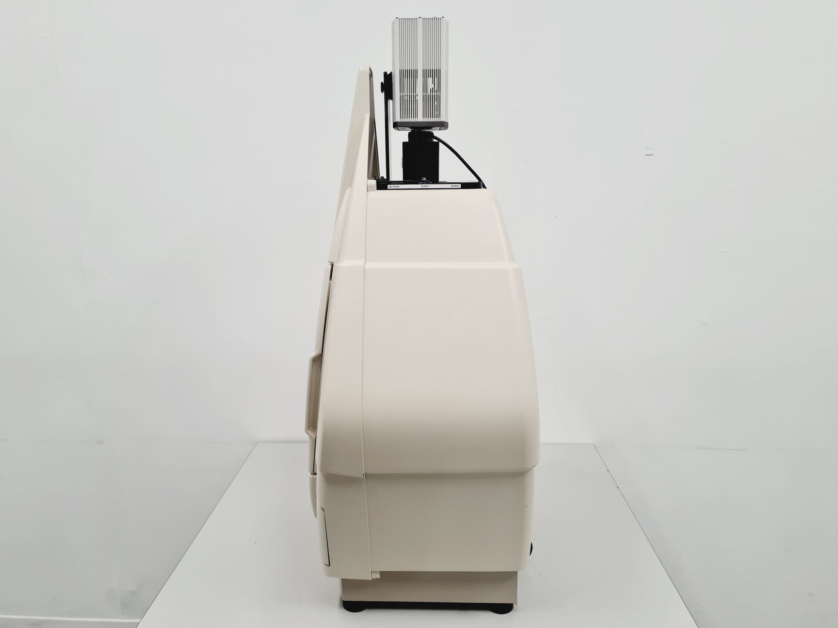 Image of Bio-Rad Universal Hood II UV Gel Imaging System Lab